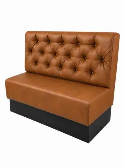 Pic Lux Chester Sofa med 3 rækker knapper i ryggen Pic Lux Chester Sofa med 3 rækker knapper i ryggen